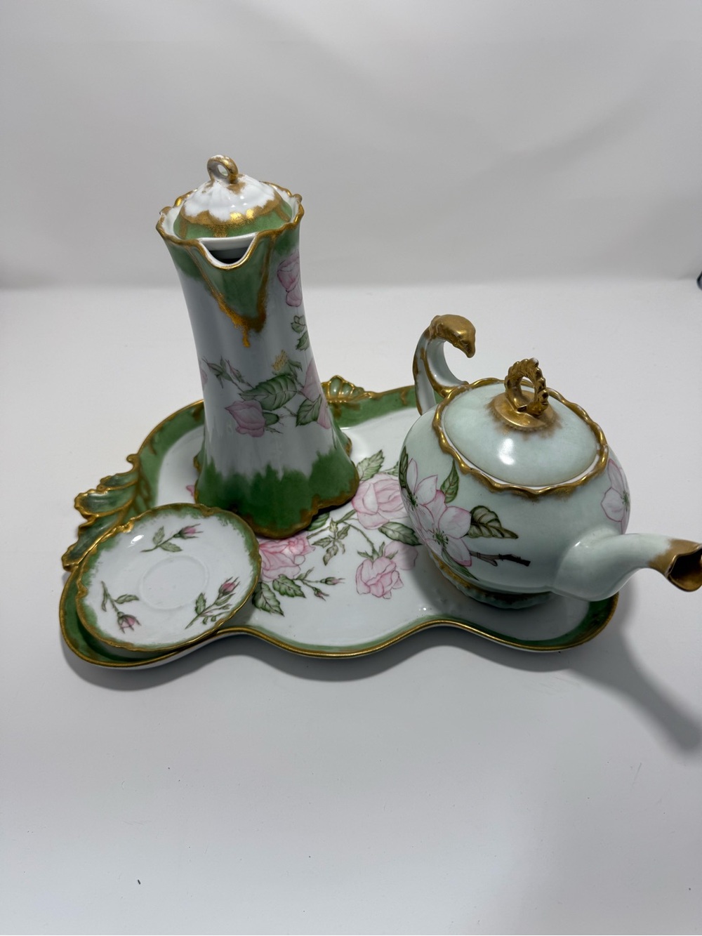 Source Unknown Porcelain Tea Service with Pink Roses and Green Accents
